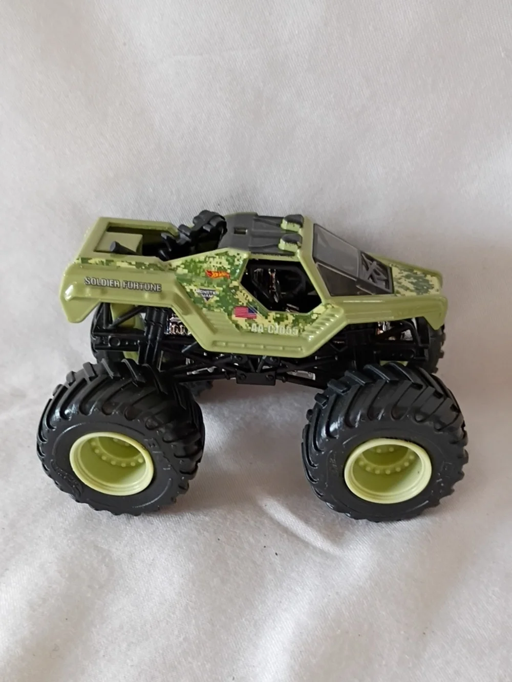EUC Hot Wheels Monster Jam Soldier Fortune And Derailed Train Trucks Pair Of 2